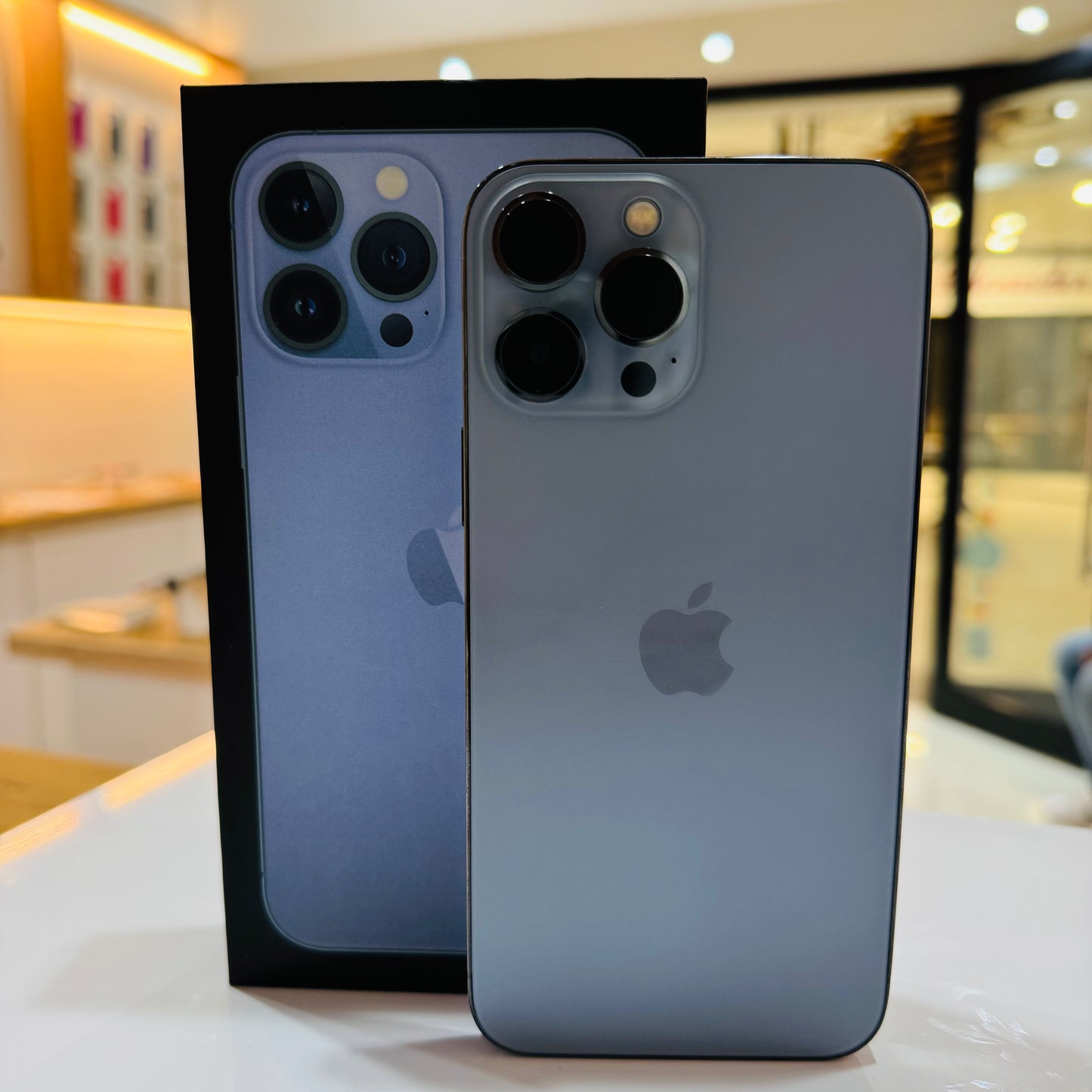 Pre-Owned iPhone 13 Pro Max - Sierra Blue