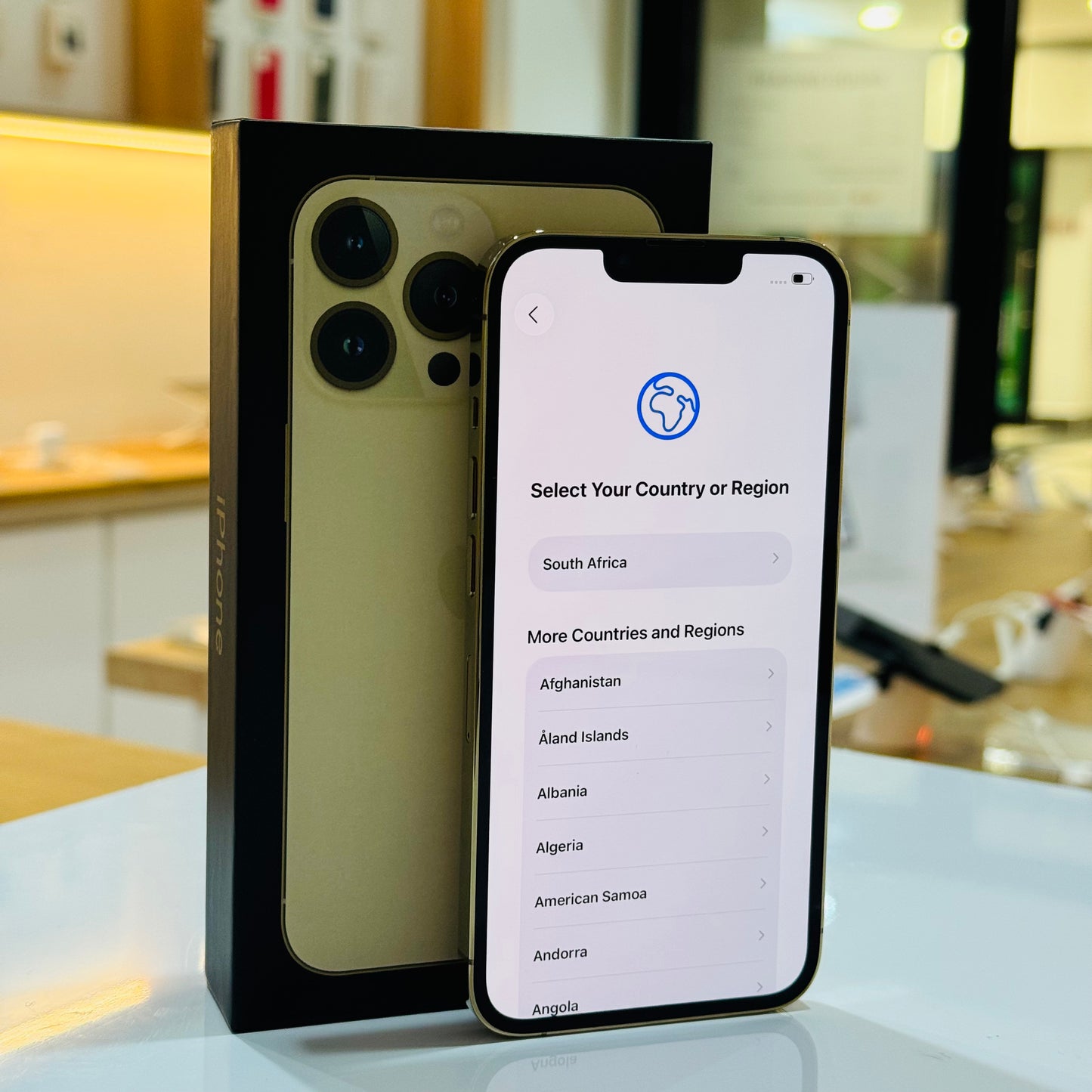 Pre-Owned iPhone 13 Pro 128GB - Gold