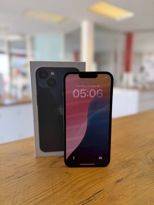 Pre-Owned iPhone 13 - Midnight