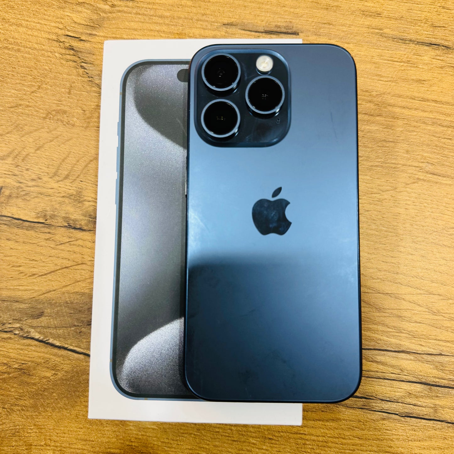 Pre-Owned iPhone 15 Pro - Titanium Blue