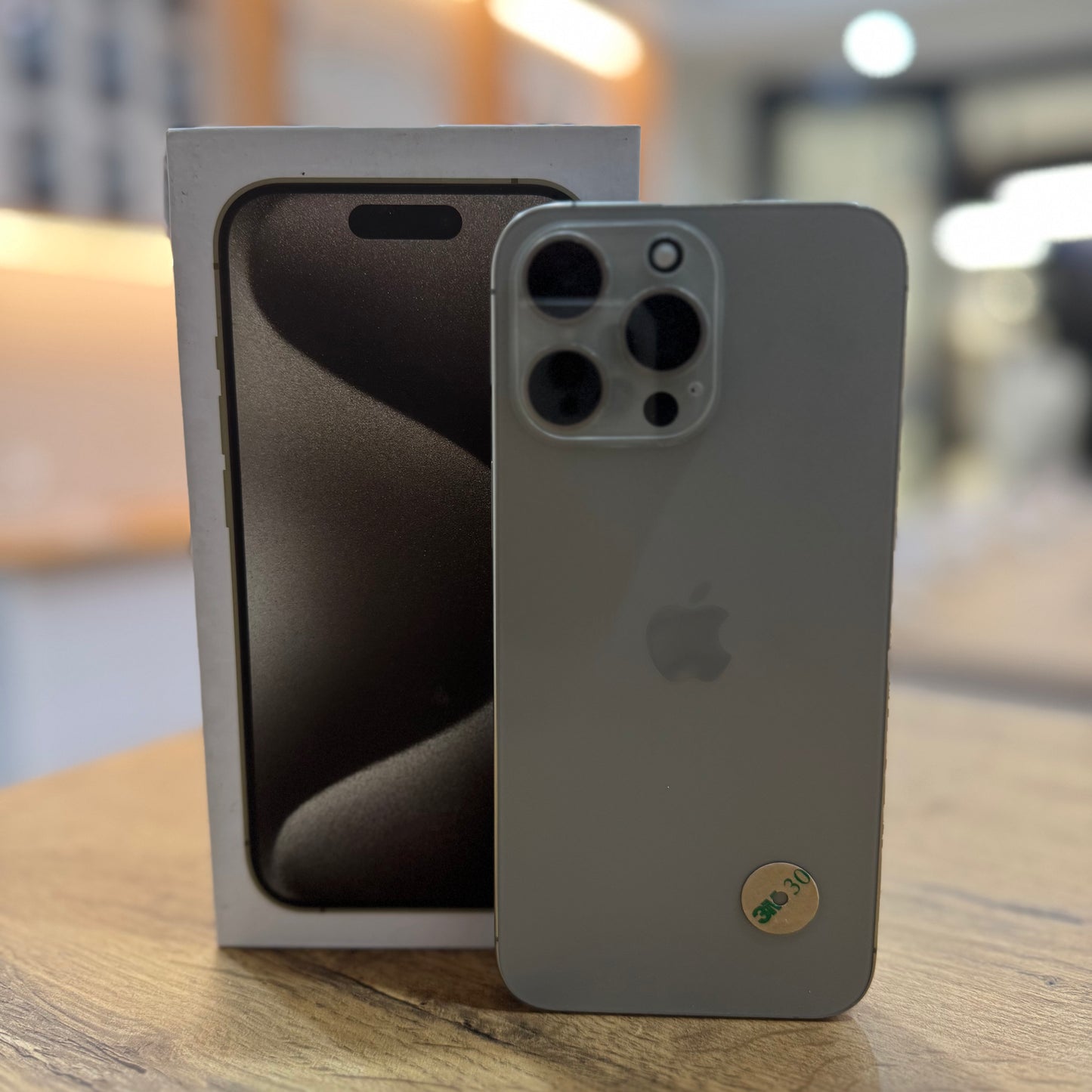 Pre-Owned iPhone 15 Pro Max - Natural Titanium