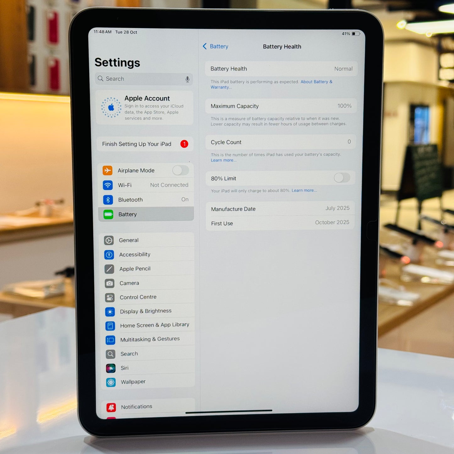 Pre-Owned iPad (A16) 128GB WiFi - Gray