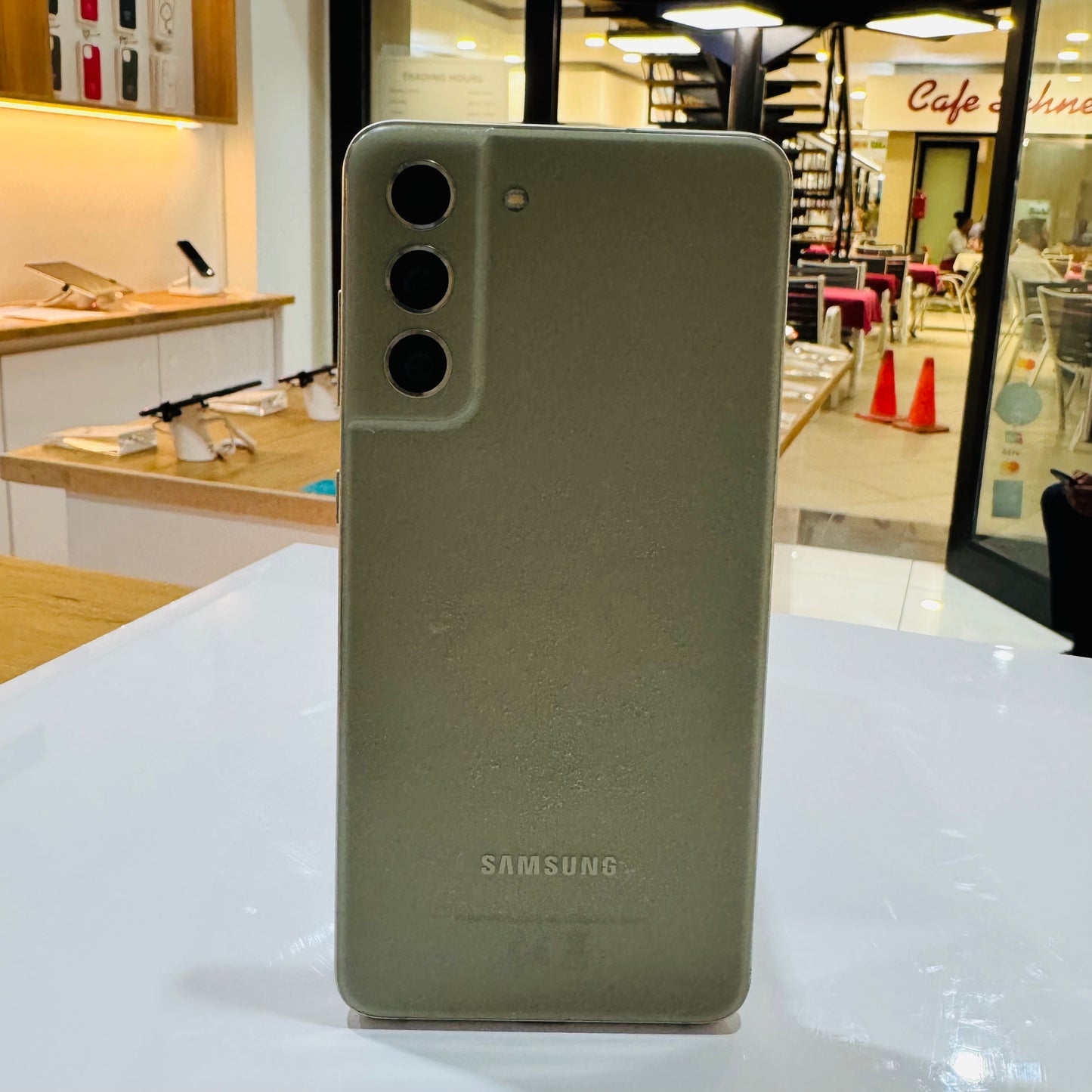 Pre-Owned Samsung Galaxy S21 FE 128GB - Olive