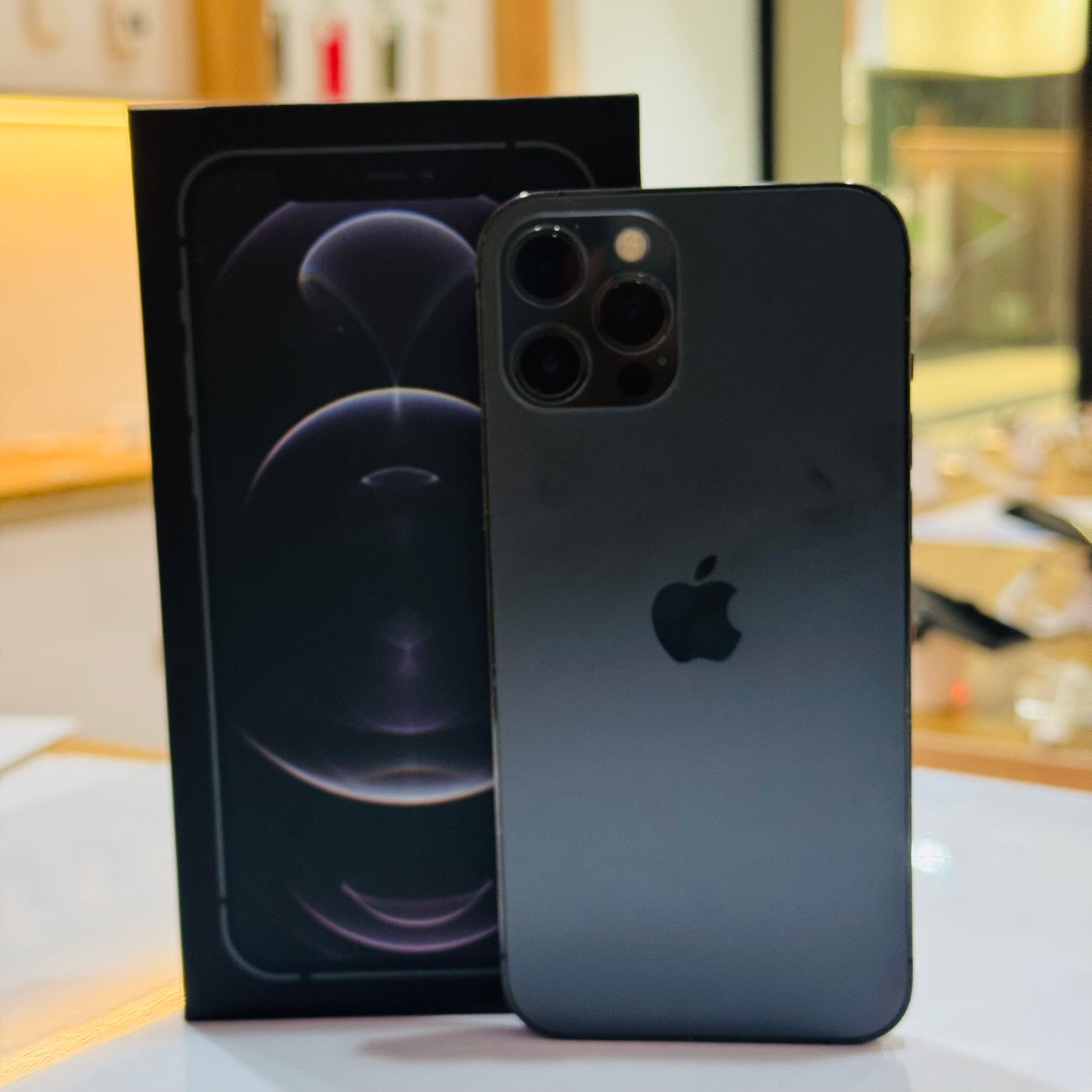 Pre-Owned iPhone 12 Pro Max 128GB - Graphite