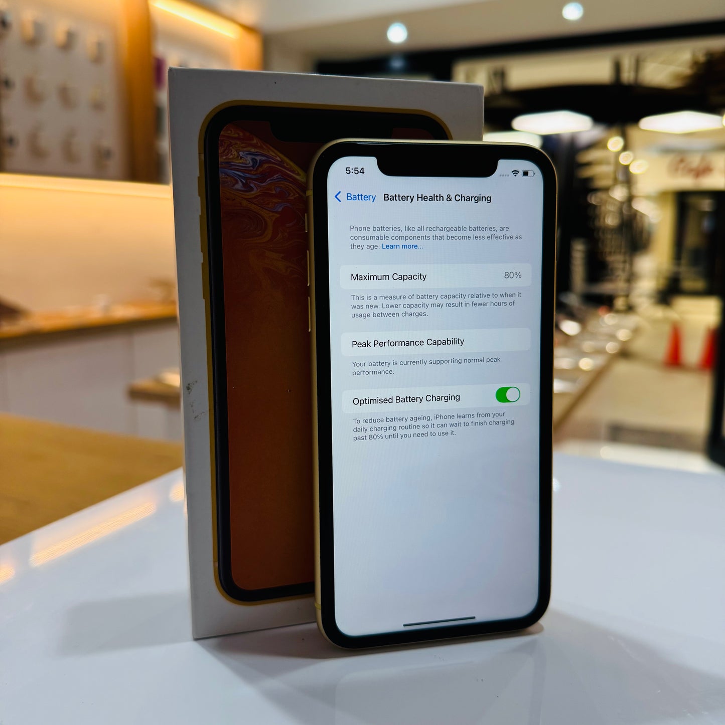 Pre-Owned iPhone XR 128GB - Yellow