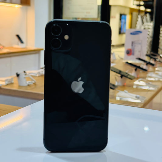 Pre-Owned iPhone 11 - Black (128GB)