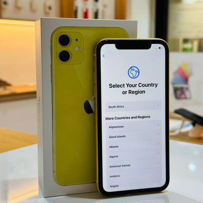 Pre-Owned iPhone 11 128GB - Yellow