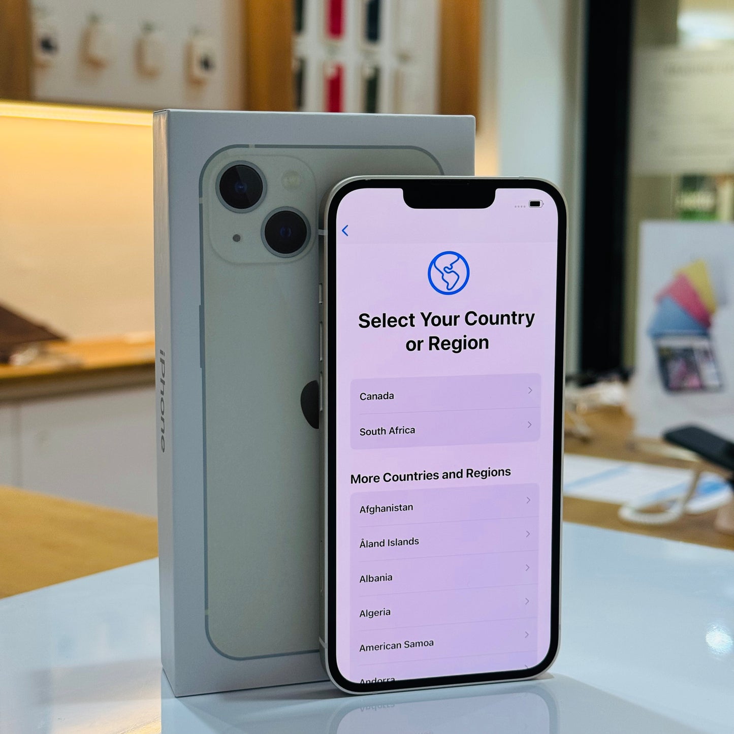 Pre-Owned iPhone 13 128GB - Starlight