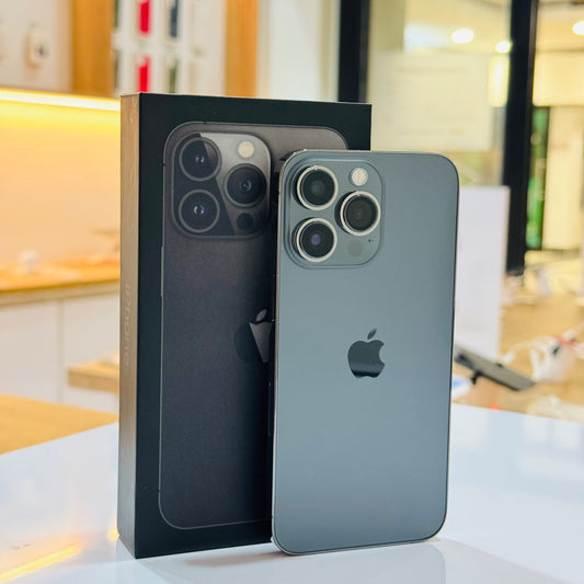 Pre-Owned iPhone 13 Pro 256GB - Graphite