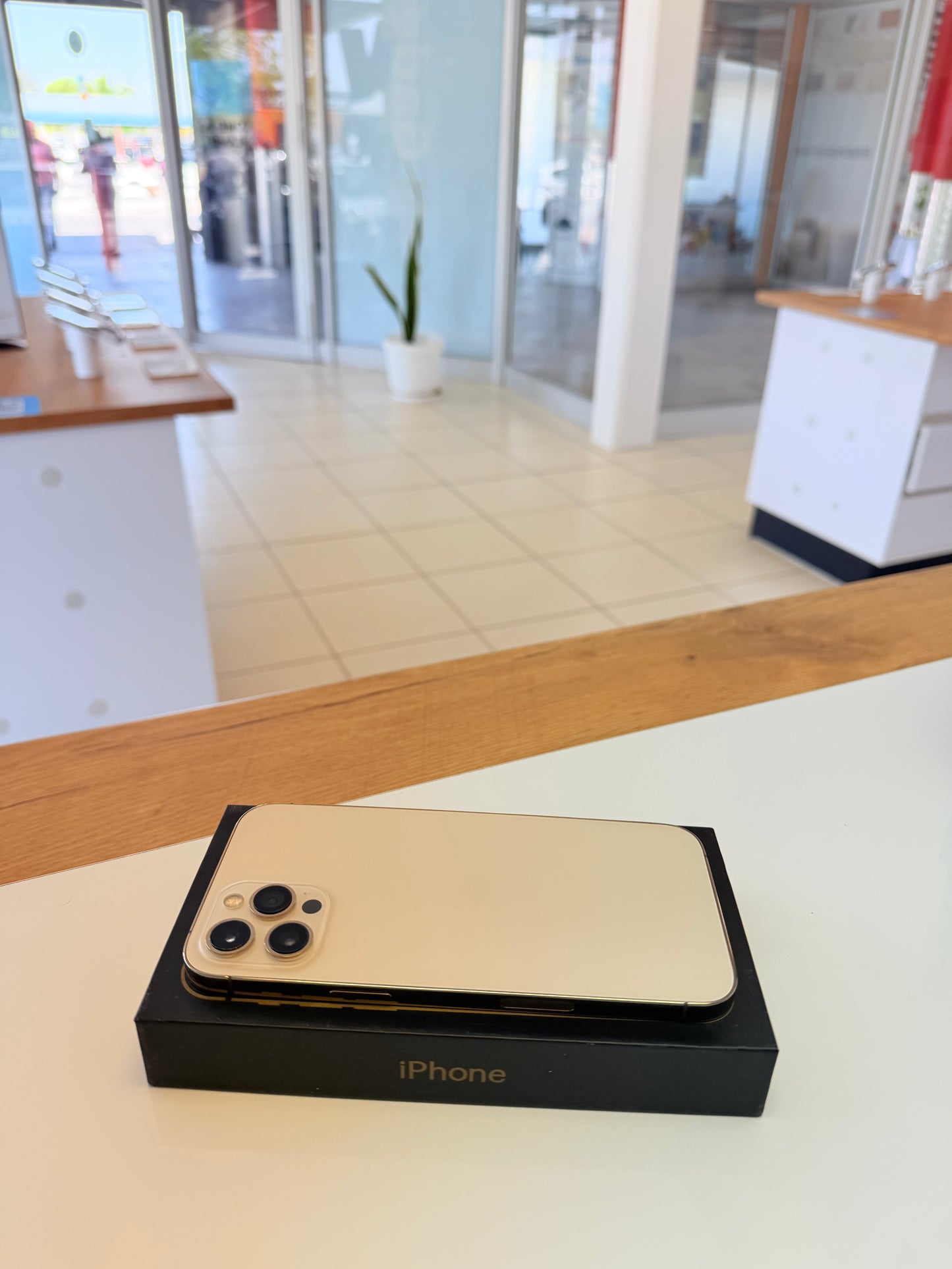 Pre-Owned iPhone 12 Pro Max - Gold