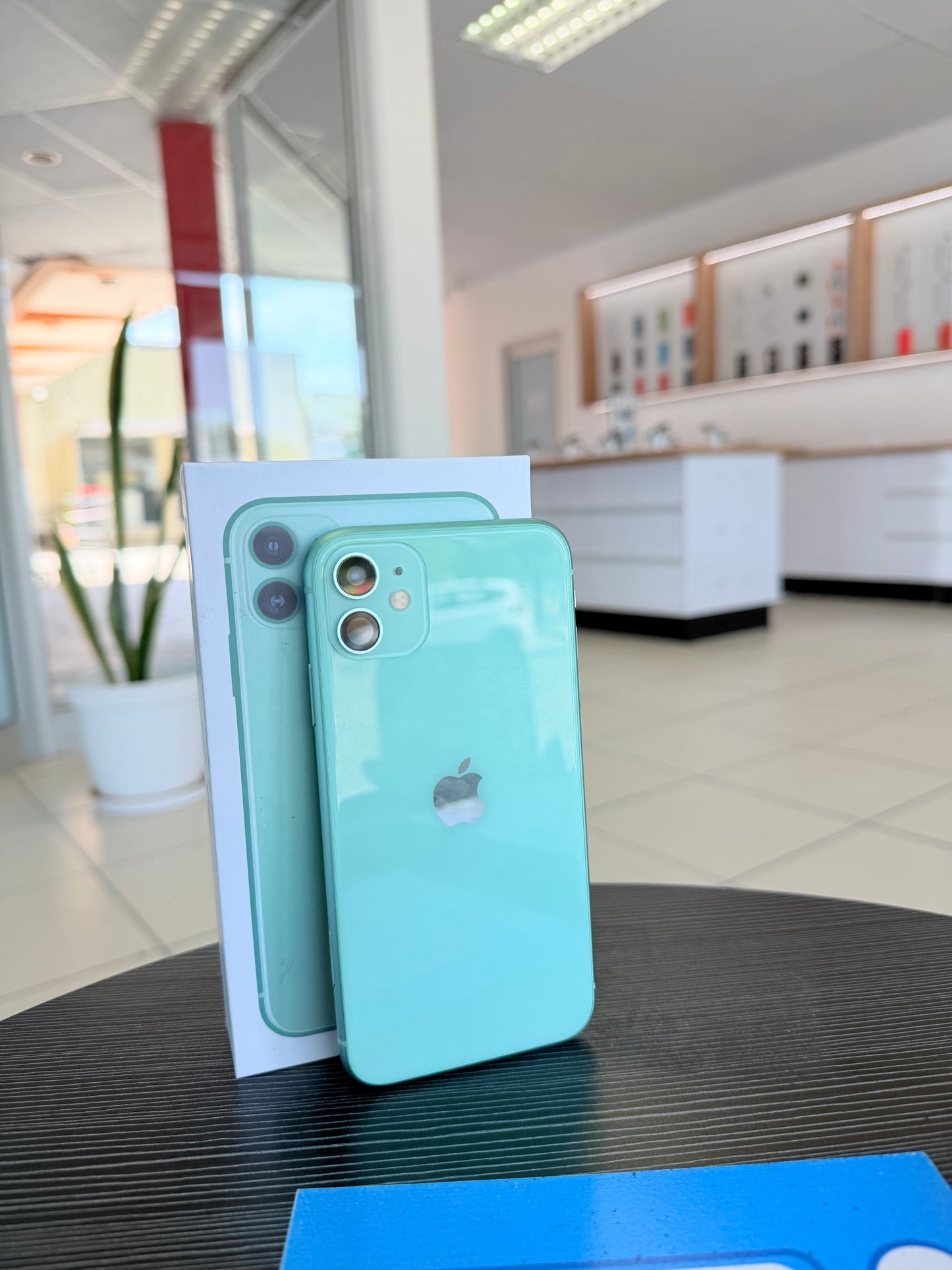 Pre-Owned iPhone 11 - Green