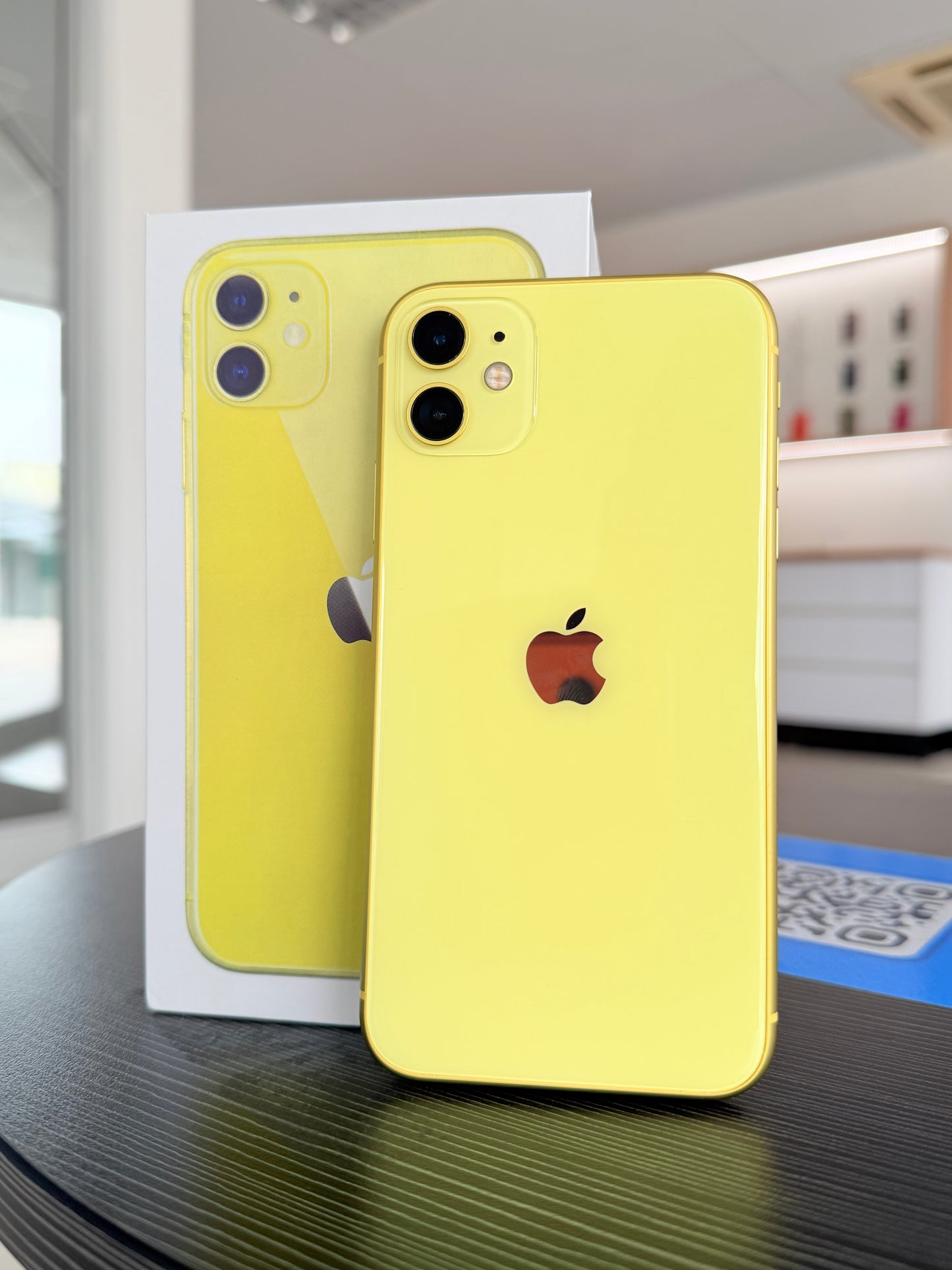 Pre-Owned iPhone 11 128GB - Yellow