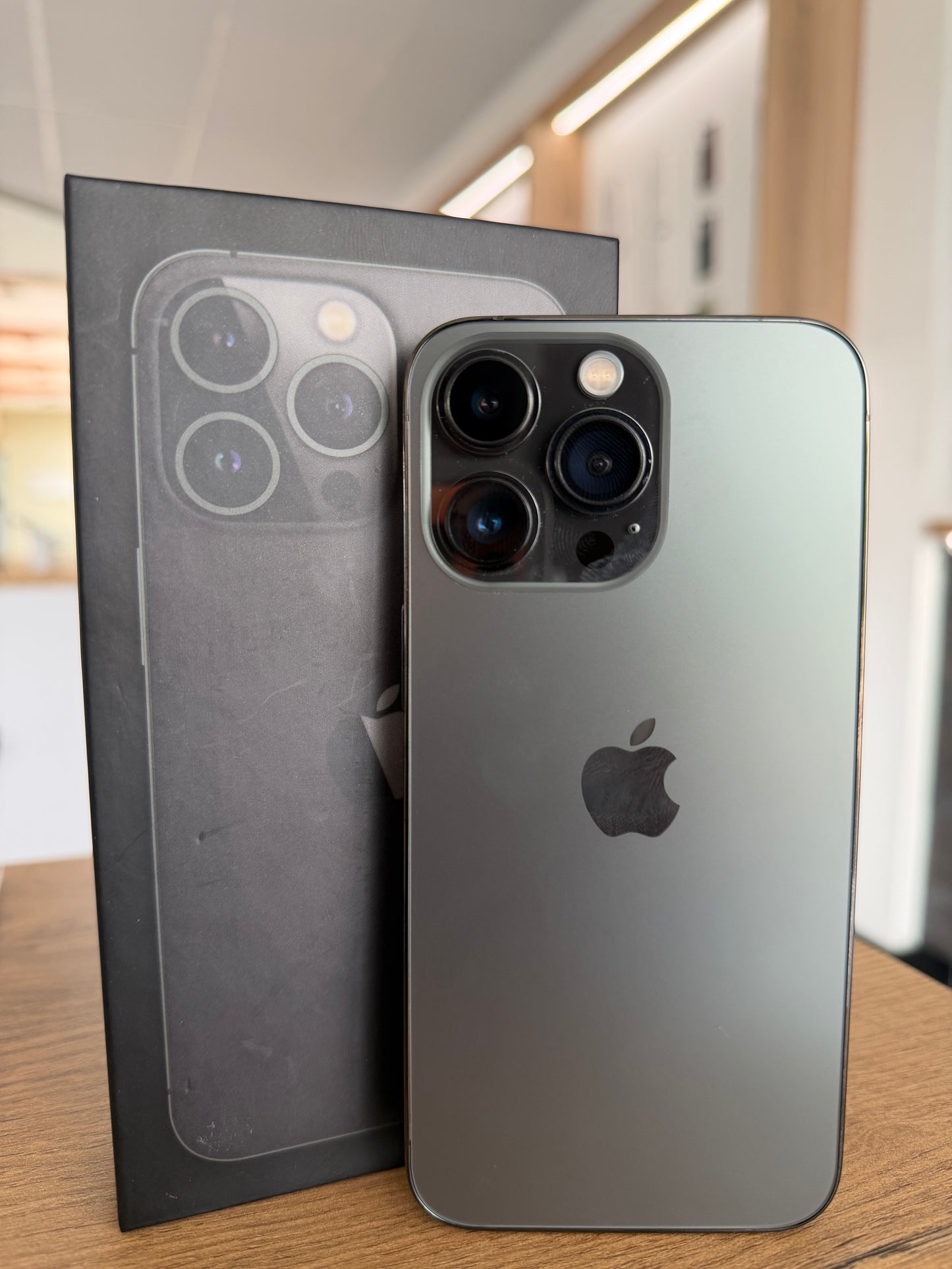 Pre-Owned iPhone 13 Pro 128GB - Space Gray